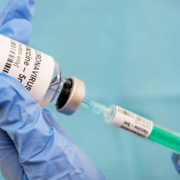 Científico detrás de la vacuna de Pfizer y BioNTech pronostica el fin de la pandemia